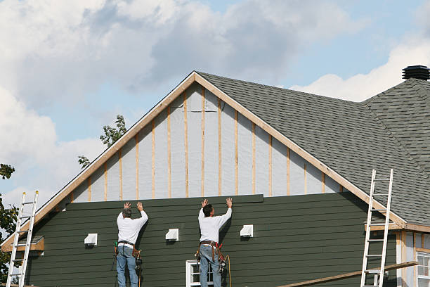 Professional Siding Installation technician working in Weston, OH